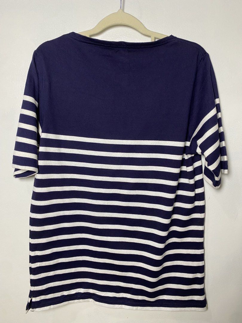 Gu striped top navy white (Category: Blouses) located in Makati City. Submitted by indaysukaycloset (Listing ID 1470679813, Image 3). Description: ⚓ GU STRIPED TOP - NAVY / WHITE ITEM: GU Striped Boat Neck Top (Navy) BRAND: GU by UNIQLO - Japan Brand COLOR: Navy Blue / White TAG SIZE: M FITS: Medium to Large CUT: Relaxed / Loose fit - unisex style LENGTH: Long - can be tunic top FABRIC: 100% Cotton → Thick quality cotton, not manipis → Soft, brea