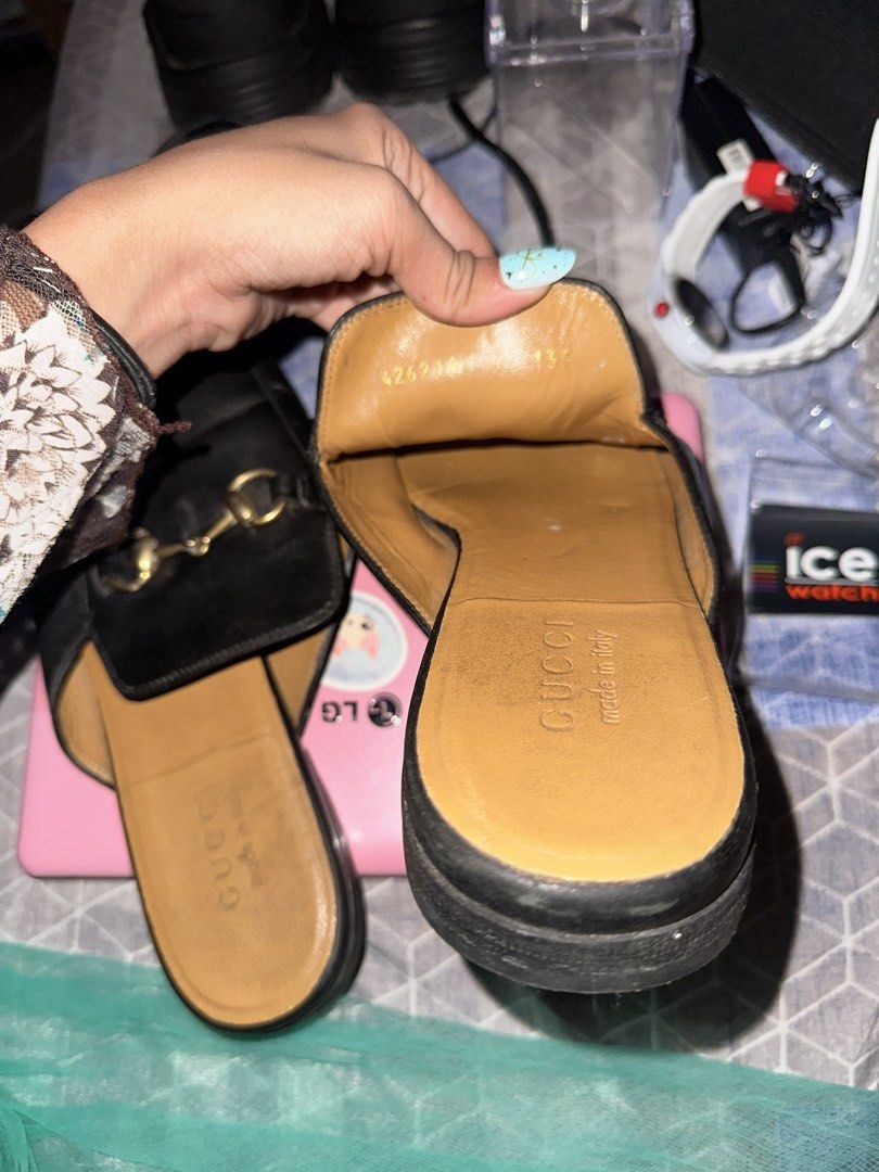Gucci Shoes (Category: Sneakers & Footwear) located in Dumaguete. Submitted by sellie06 (Listing ID 1470708554, Image 3). Description: Issues sa outsole Authentic .