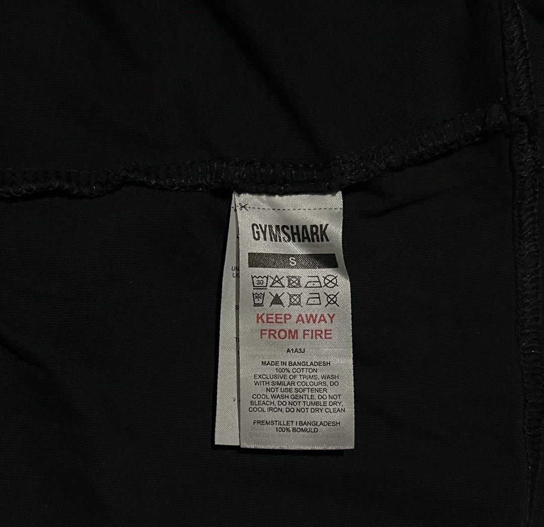 🦈GYMSHARK EMBROIDERED CREST SHIRT (Category: Tshirts & Polo Shirts ) located in Dumaguete. Submitted by marc_umbac89 (Listing ID 1470667845, Image 3). Description: 🦈GYMSHARK EMBROIDERED CREST SHIRT ₱750 ~Excellent And Brand New Condition ~No Issue Or Flaws ~Complete Tags ~Soft Cotton Fabric ~Size:Best Fit Medium ~Length:28 Width:20 📌Dumaguete City Negros Oriental ✅Unli Vouch And VC For Legitimacy ‼️DISCLAIMER: I Am Not Affiliated With The Offi
