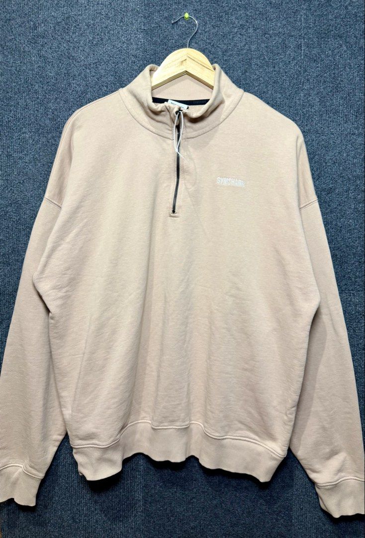 Gymshark Quarter Zip Sweatshirt (Category: Coats, Jackets and Outerwear) located in Baguio. Submitted by thriftcoded_2600 (Listing ID 1470611024, Image 2). Description: -Gymshark Quarter zip pullover - Size: Medium - Condition: Excellent pre-loved / like new - 25x27.5 -Authenticity Guaranteed .