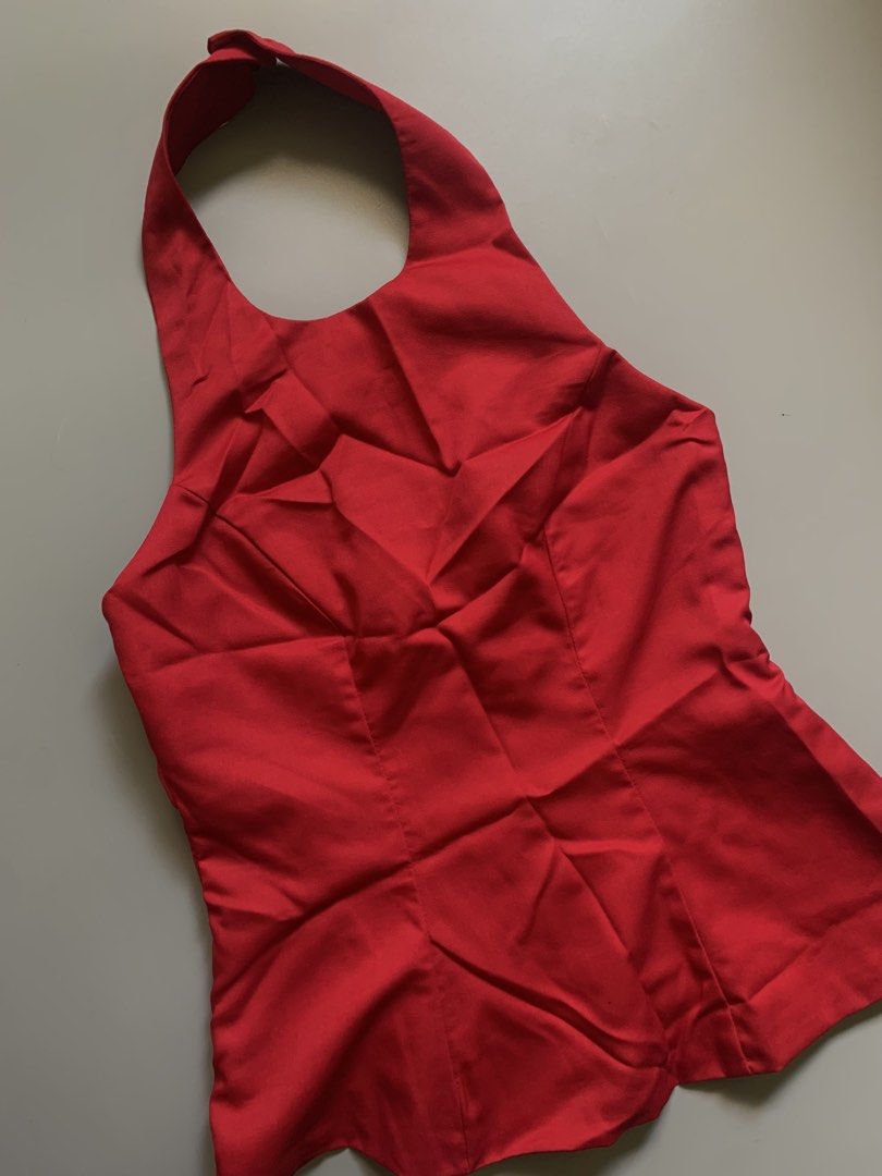 Halter Top (Category: Others Tops) located in Baguio. Submitted by swift_royalfox.18 (Listing ID 1470705247, Image 2). Description: Size:Xs Bdnew&Auth.