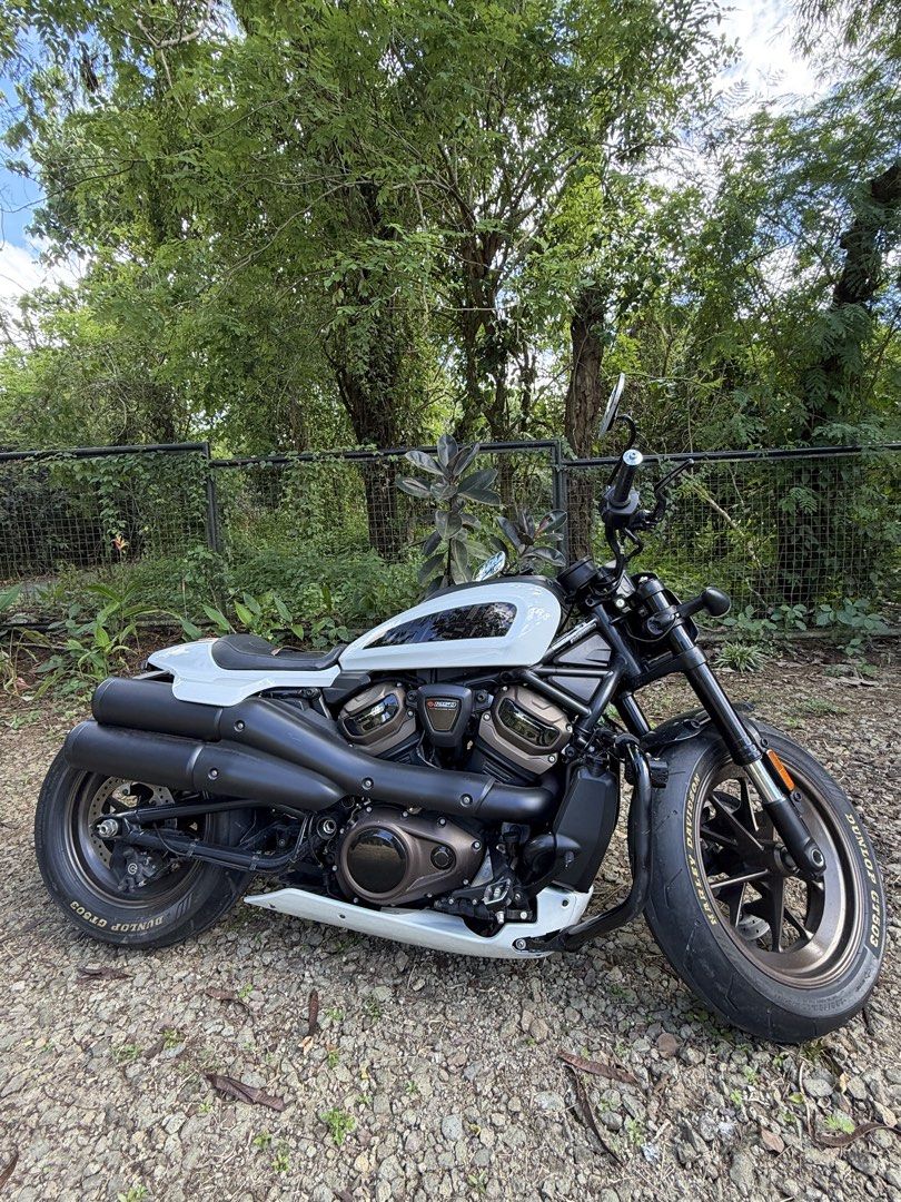 Harley Davidson Sporter S 2021 (Category: Motorbikes for Sale) located in Manila. Submitted by renzchristhoper (Listing ID 1470570359, Image 2). Description: Repriced from 670k to 650k. Selling my 2021 Harley Davidson Sportster S with only 3,300 km on odometer. Bike looks and rides brand new. Loct : Nuvali Sta.rosa #harleydavidsonsporter.