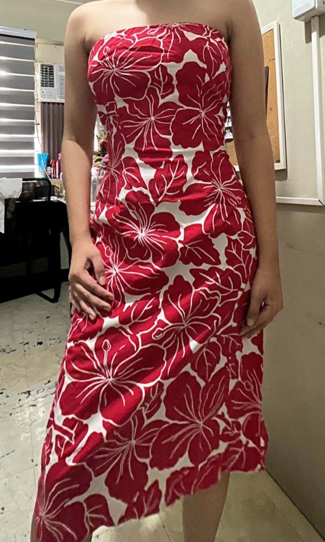 Hawaiian Tropical Dress (Category: Dresses) located in Mandaluyong City. Submitted by lovedbychiena (Listing ID 1470677380, Image 1). Description: Size: Medium 📩 Message for more information/size clarifications 📍Mandaluyong City 💸 Gcash/BPI 🚚 Jnt / Lalamove /Pick-up.