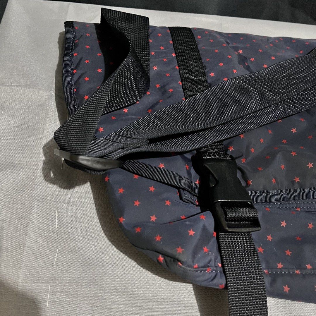 Head porter - masternavy - stellar “messenger bag” (Category: Sling Bags) located in Taguig. Submitted by maniladept. (Listing ID 1470707298, Image 3). Description: Head porter - masternavy - stellar “messenger bag” AUTHENTIC AS NEW CONDITION ITEM ONLY NEGOTIABLE FOR SURE TAKER DM.
