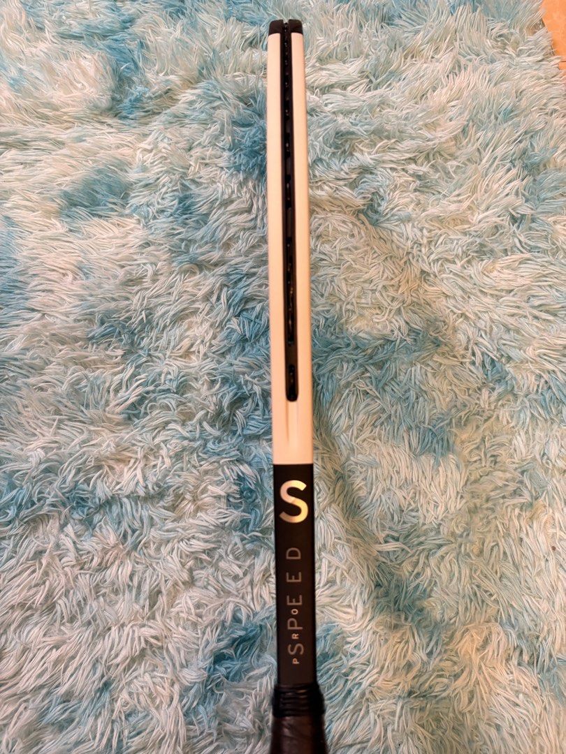Head Speed Pro 2024 Tennis Racket with Case (Category: Racket and Ball Sports) located in Manila. Submitted by amielmnlysy (Listing ID 1470722772, Image 3). Description: Head Speed Pro 2024 Tennis Racket Head size: 100 sq in Weight: 310g String pattern: 18x20 (18 mains, 20 cross) Stringed with Head Hawk Touch Rough 50 Tension Boughtlast week of Sept Used 4x Very minimal signs of usage can pass as brand new Minor scratches (kumaskas sa zipper) Neg
