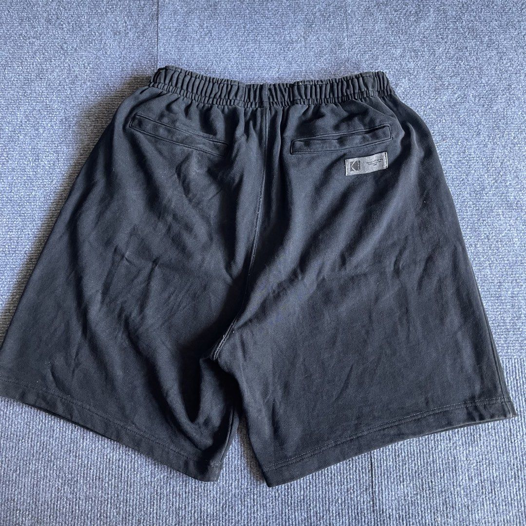 Heavey cotton size 32-40 (Category: Shorts) located in Butuan. Submitted by cgsayas20083001 (Listing ID 1470606056, Image 2). Description: Done wash.