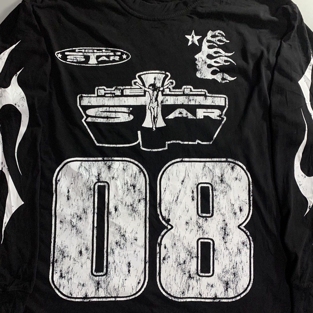 Hellstar graphic long sleeve shirt (Category: Tshirts & Polo Shirts ) located in Davao. Submitted by jandyfuert21303 (Listing ID 1470682724, Image 3). Description: Excellent condition Check detailed pic 23x29.5 Large .