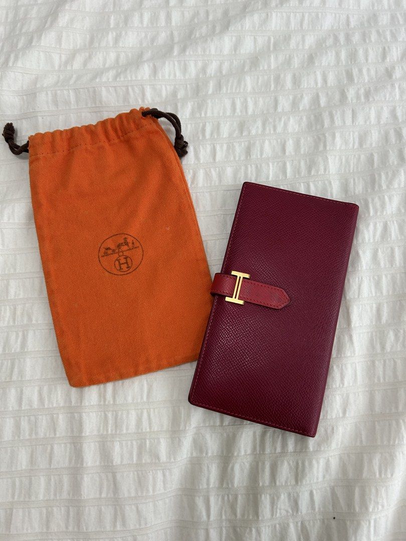 Authentic Hermes Bearn Wallet ❤️ - RARE colorway (Category: Luxury Bags & Wallets) located in Taguig. Submitted by luckythriftph (Listing ID 1470579503, Image 2). Description: Selling my preloved Hermès Béarn Long Wallet in a gorgeous pink-red shade with the signature gold-tone H clasp. ❤️ A timeless and elegant Hermès piece, crafted in beautifully textured Epsom leather. Slim, sophisticated, and practical for everyday use. Details: * Brand: Herm