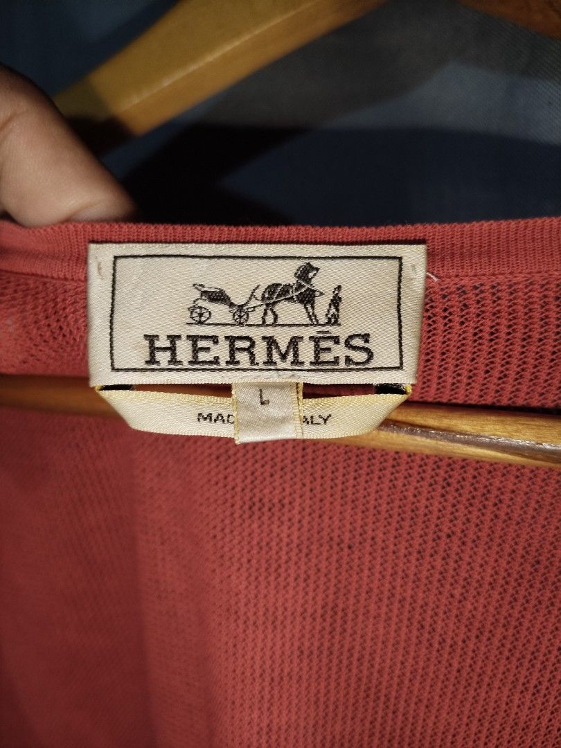 Hermes Knitted Tanktop (Category: Luxury Apparel) located in Taytay. Submitted by the_vtg_pop-up (Listing ID 1470602912, Image 3). Description: minimal flaws on last pic.