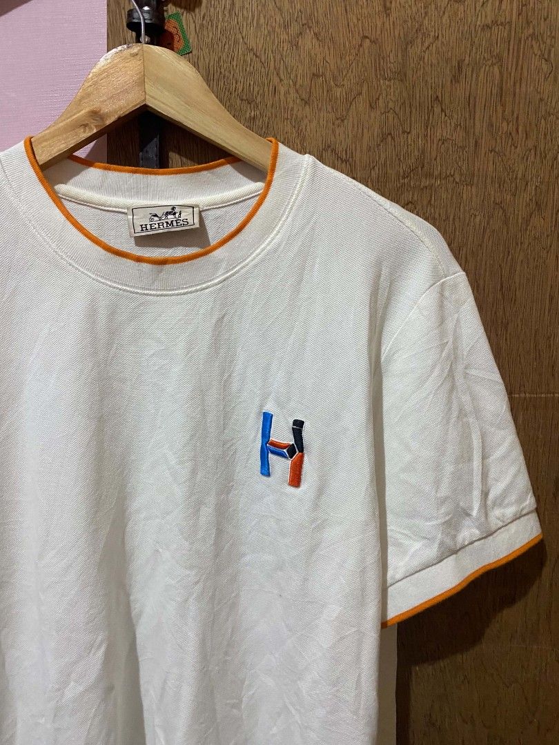 HERMES T SHIRT (Category: Formal Shirts) located in Manila. Submitted by jozelann (Listing ID 1470634892, Image 2). Description: .