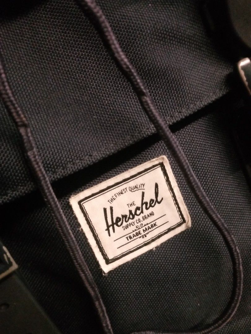 Herschel backpack (Category: Backpacks) located in Manila. Submitted by mjfinds.ph (Listing ID 1470722249, Image 2). Description: 🎒 HERSCHEL BACKPACK FOR SALE! ✨ Excellent Condition — Clean and Well-Maintained! 💰 Price: ₱2,200 negotiable Looking for a stylish and practical backpack? Grab this Herschel backpack at an affordable price! ✅ Excellent condition ✅ Well-maintained ✅ Perfect for school, work, travel, and everyday use 📍 Location: Pasay 