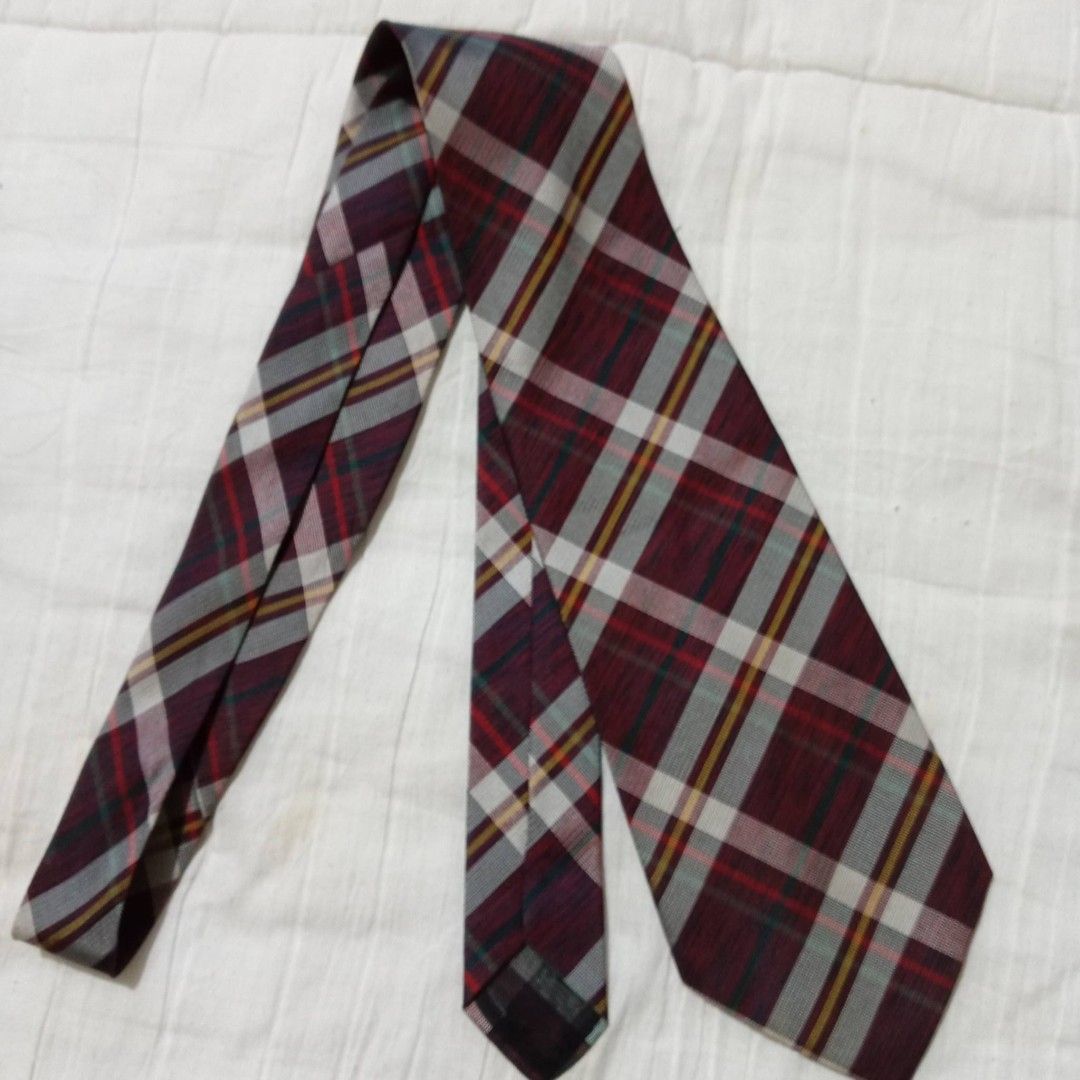 HID Original Cravat Checkered Necktie (Category: Ties) located in Caloocan City. Submitted by appleblossoms07 (Listing ID 1470577381, Image 1). Description: .
