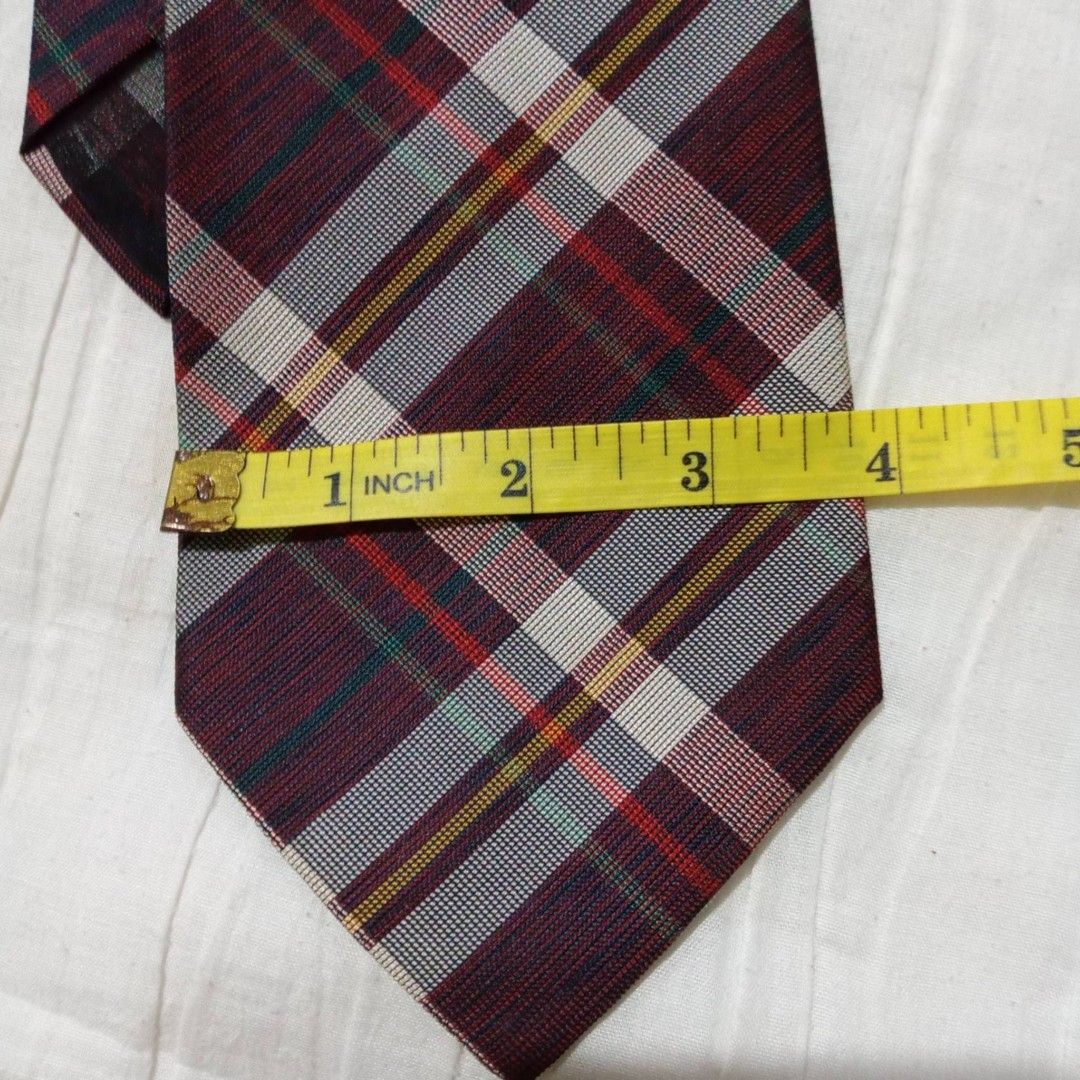 HID Original Cravat Checkered Necktie (Category: Ties) located in Caloocan City. Submitted by appleblossoms07 (Listing ID 1470577381, Image 3). Description: .
