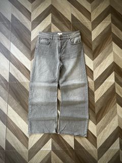 (Category: ) located in . Submitted by thrift.wrld (Listing ID 1470651236, Image 1). Description: .