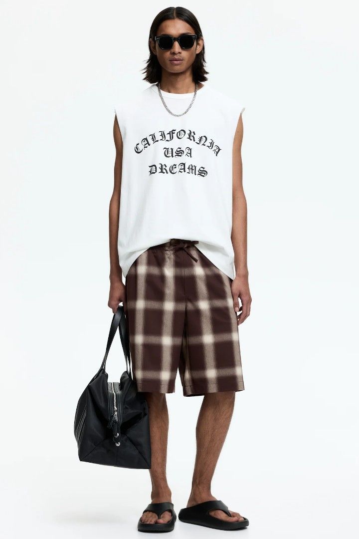 H&M Loose Plaid Shorts Brown (Category: Shorts) located in Minglanilla. Submitted by 1vannix (Listing ID 1470680385, Image 1). Description: As New Condition Issue(s): ❌❌ Color rate: 10/10 Medium on tag Waist: 32 Thigh: 15 Length: 21 Hem: 13 Para kang bumili sa mall, good as new condi 📍 Location: Minglanilla, Cebu ✈️ Nationwide shipping via J&T Express 💲Mode of payment: Gcash Payment First‼️.