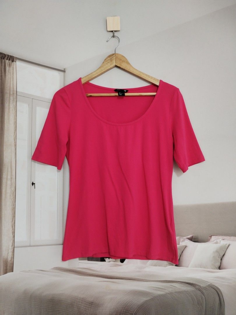 H&m pink shirt (Category: Shirts) located in Lucena. Submitted by styleddsc (Listing ID 1470680084, Image 2). Description: .