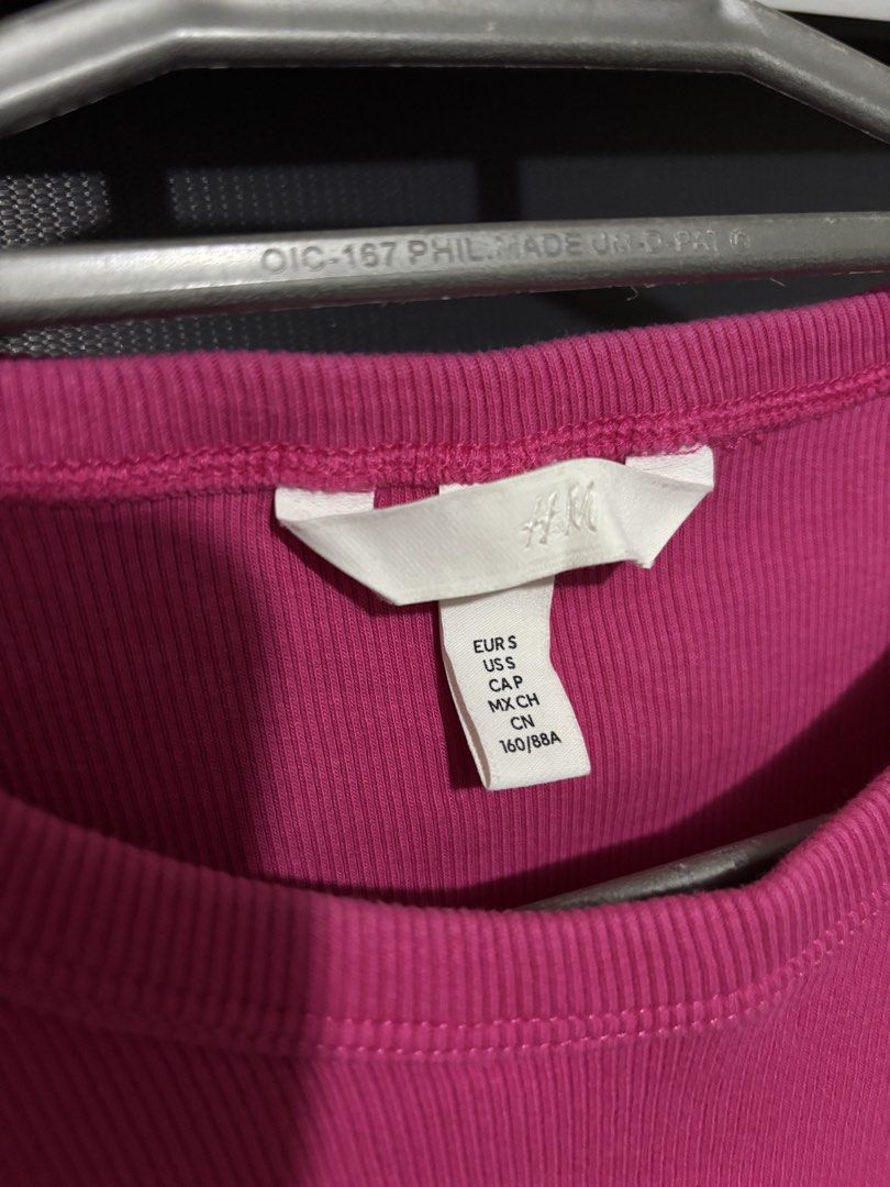h&m pink tank top (Category: Sleeveless) located in Manila. Submitted by iyahpreloved_ (Listing ID 1470690102, Image 2). Description: size S.