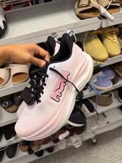 (Category: ) located in . Submitted by thriftsbyfelas (Listing ID 1470673568, Image 1). Description: .