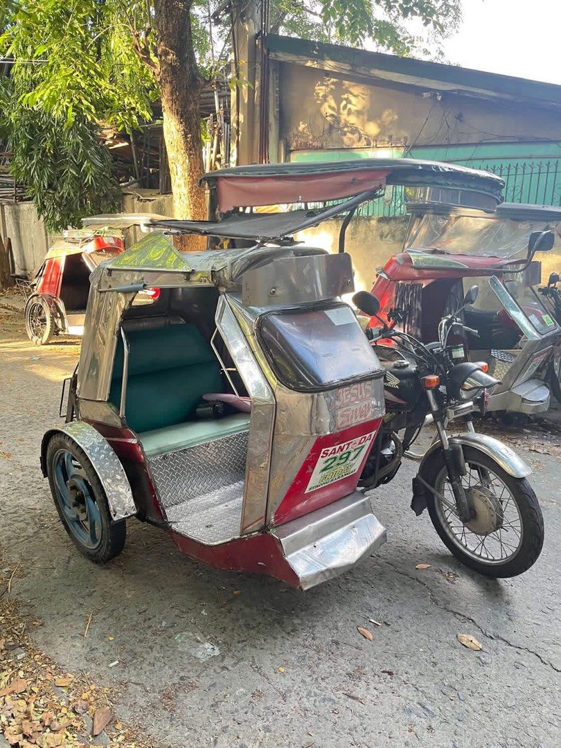 Honda TMX Tricycle (Category: Bicycles) located in Las Pinas. Submitted by yvonnedb (Listing ID 1470699960, Image 1). Description: stainless sidecar + mags sidewheel kasama na motor (Honda TMX).