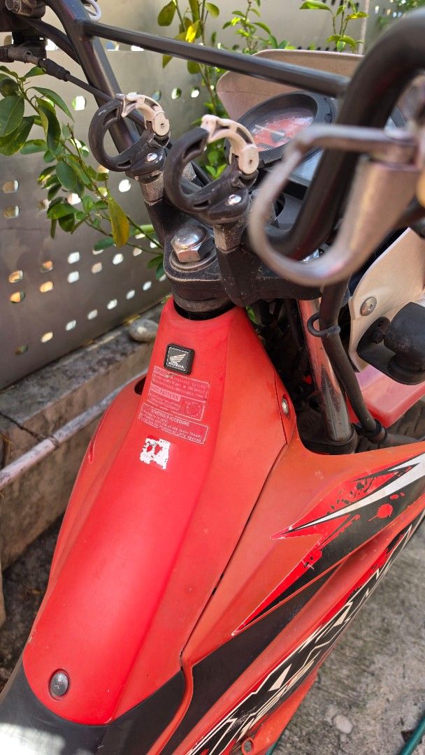 Honda XRM Motorcycle (Category: Motorbikes for Sale) located in Paranaque City. Submitted by natkat.odds_and_ends (Listing ID 1470619317, Image 2). Description: For sale. Honda XRM 125 In good condition. Semi Automatic l Odometer:21,000+ Used only along Bicutan for errands. Last registration:2025 Location:Betterliving, Paranaque City.