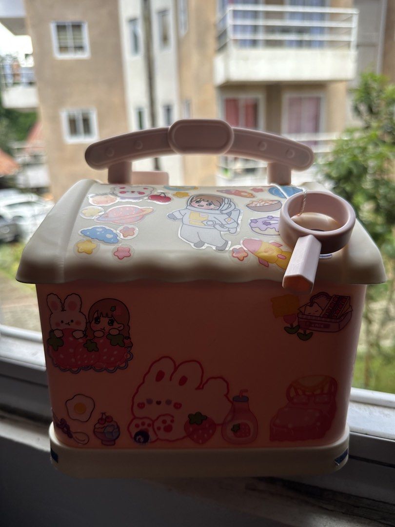 House Money Bank (Category: Everything Else Others) located in Baguio. Submitted by prettygirl_kaplaan (Listing ID 1470578011, Image 3). Description: In good condition !! Nakatambak lang. The door susi is the one nakasabit .