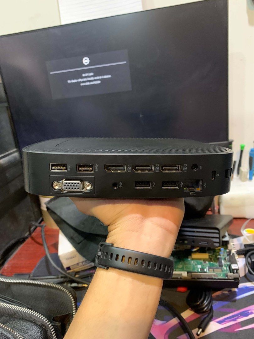 HP Thunderbolt Docking Station Bulk Lot Available (Category: Desktops) located in Manila. Submitted by trvpspxt (Listing ID 1470604923, Image 2). Description: HP t640 Thin Client AMD Ryzen Embedded R1505G No Ram No Ssd Take all only - Genuine HP docking stations available for individual or bulk purchase - Equipped with multiple USB ports, DisplayPorts, VGA, and Ethernet ports - Ideal for upgrading office setups or work-from-home (WFH) stations - 