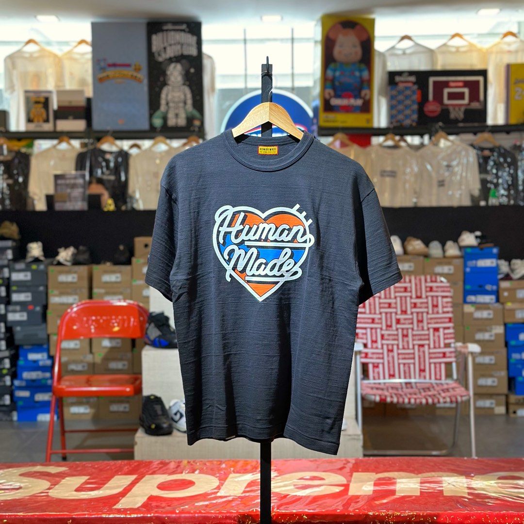 Human Made Graphic Tee (HM32TE018) (Category: Tshirts & Polo Shirts ) located in Quezon City. Submitted by inside_plug (Listing ID 1470587523, Image 1). Description: For Sale Human Made Graphic Tee (HM32TE018) Black - Large Brandnew Dm us to purchase.