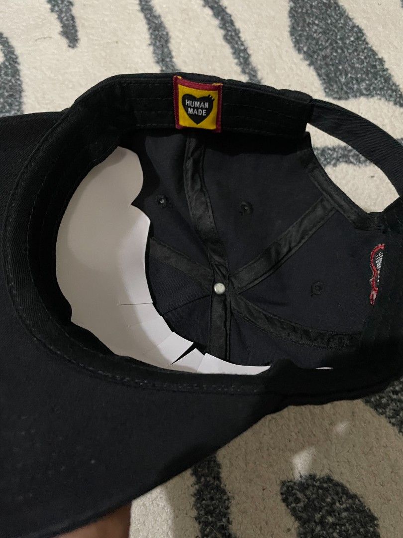 HUMÃN MADE (Category: Caps & Hats) located in Davao. Submitted by ai_stuffs (Listing ID 1470728936, Image 2). Description: Good condition No issue.