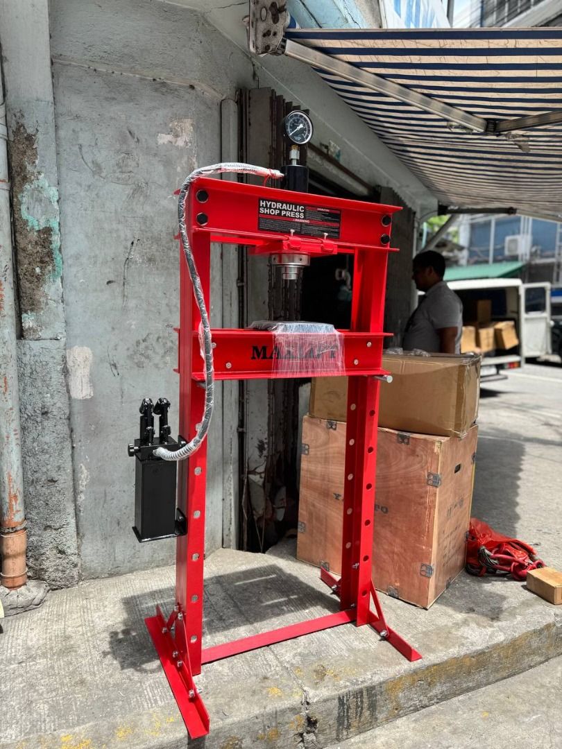 Hydraulic Shop Press Specs: 30 Tons (Category: Everything Else Others) located in Manila. Submitted by joeyroque09 (Listing ID 1470595951, Image 2). Description: Hydraulic Shop Press Specs: 30 Tons.