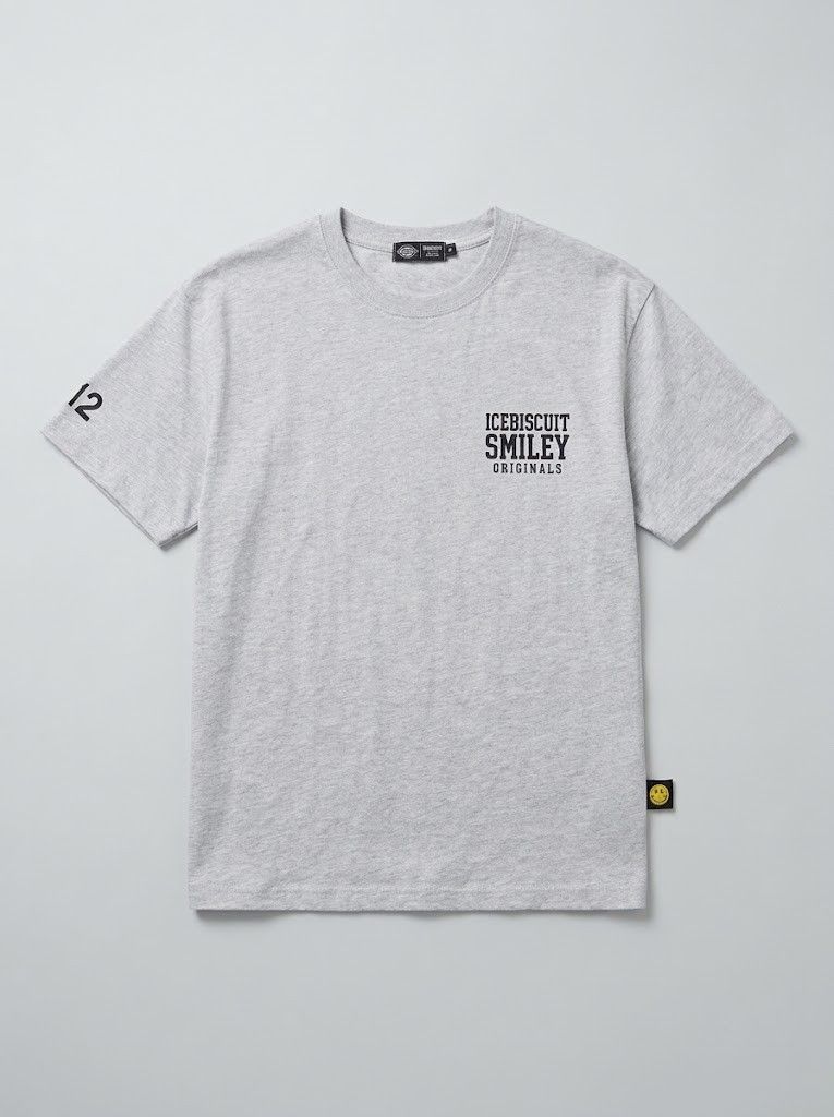 Icebiscuit Smiley Gray Tee (Category: Tshirts & Polo Shirts ) located in Lapu Lapu. Submitted by rebuild.arkives (Listing ID 1470617622, Image 2). Description: Icebiscuit Smiley Gray Tee ‎ ‎📏 Size Guide (Inches): ‎Length: 25.5 ‎Width: 20 ‎ ‎Color: 10/10 ‎Condition: 10/10 ‎Issue: None ‎ ‎📝 Heads up: ‎• This is a thrift item so please manage your expectations. ‎• Color may slightly differ due to lighting. ‎• Washed and ready to wear. ‎• Shipping 