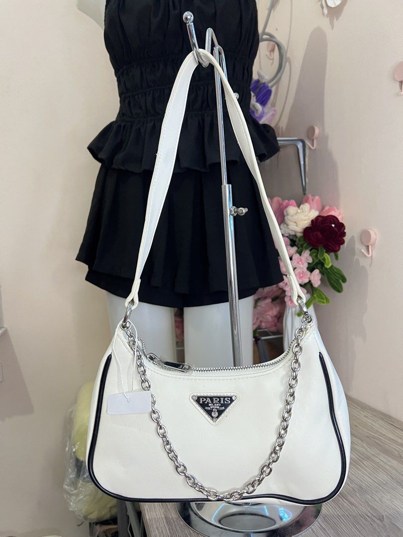 IEF Kili Bag (Category: Shoulder Bags) located in Quezon City. Submitted by handpicked_collections_ph (Listing ID 1470653644, Image 3). Description: .
