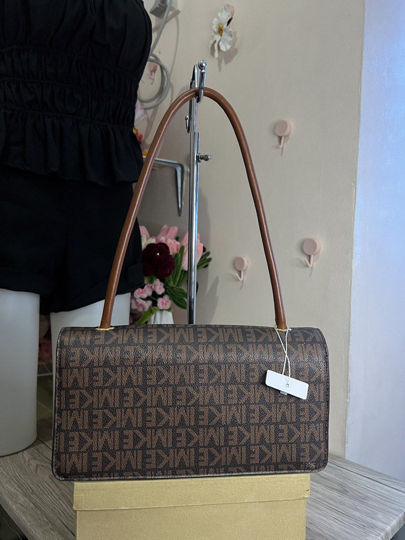 IMKE kili bag (Category: Shoulder Bags) located in Quezon City. Submitted by handpicked_collections_ph (Listing ID 1470674259, Image 3). Description: .