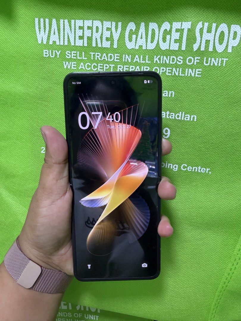 Infinix Zero Flip 8+5/512gb (Category: Android Others) located in San Juan City. Submitted by wainefreygadgetshop (Listing ID 1470666803, Image 1). Description: Infinix Zero Flip 8+5/512 (PLEASE SEARCH MO NALANG FULL SPECS) All GOOD AT WORKING NO HIDDEN ISSUE NO REPAIR HISRTORY SIGNAL TESTED CAMERA TESTED SOUNDS AND SPEAKER TESTED PEDE NA PANG BACK UP PHONE KUNG DIKA MAARTE HONEST ISSUE ILALAGAY SA NOTE KUNG MERON MAN PARA AWARE KA! NO ISSUE GAWA