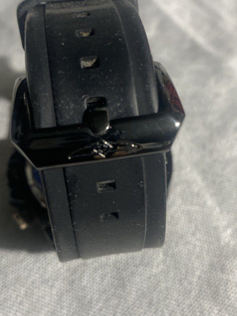 Invicta Aviator Quartz chronograph (Category: Men's Watches) located in Baguio. Submitted by agozun61 (Listing ID 1470682589, Image 3). Description: This watch featuring black and ivory textures dial with a black silicone strap.chronograph good running condition..