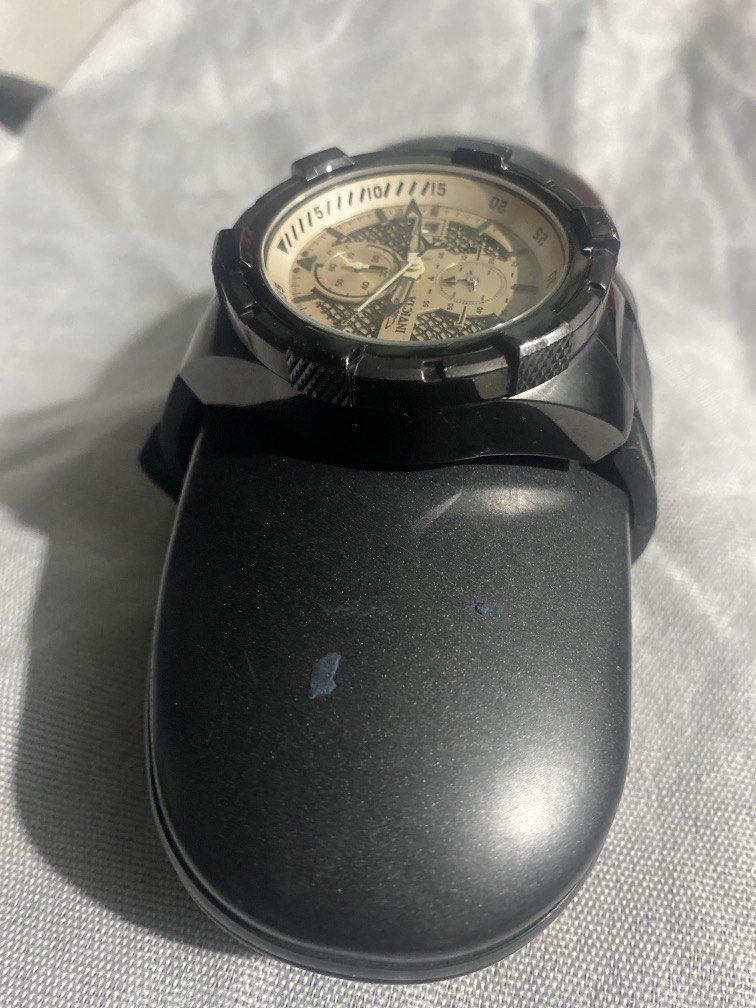 Invicta Aviator Quartz chronograph (Category: Men's Watches) located in Baguio. Submitted by agozun61 (Listing ID 1470682589, Image 1). Description: This watch featuring black and ivory textures dial with a black silicone strap.chronograph good running condition..