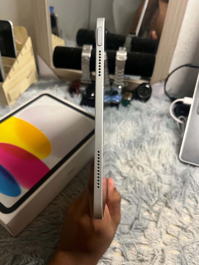 iPad A16 11th Gen 128gb WiFi (Category: iPad) located in Quezon City. Submitted by andydrei (Listing ID 1470707092, Image 2). Description: iPad A16 11th Gen 128gb Wifi - No history of repair - All features are working properly - Aug2026 warranty - 95% batt health - Good condition ₱20,500 may bawas sa surebuyer dm📩 👌🏽Unli Check & Reset 📍QC Area open for meetup/pickup/delivery.