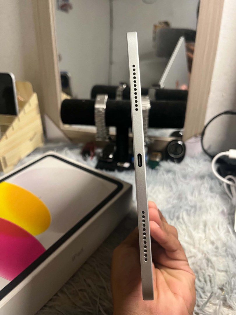 iPad A16 11th Gen 128gb WiFi (Category: iPad) located in Quezon City. Submitted by andydrei (Listing ID 1470707092, Image 3). Description: iPad A16 11th Gen 128gb Wifi - No history of repair - All features are working properly - Aug2026 warranty - 95% batt health - Good condition ₱20,500 may bawas sa surebuyer dm📩 👌🏽Unli Check & Reset 📍QC Area open for meetup/pickup/delivery.