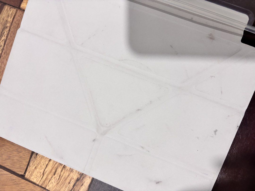 Ipad A16 11th-Gen Ipad Case (gray) (Category: Other Accessories) located in Manila. Submitted by cecesprelovedthings (Listing ID 1470663980, Image 2). Description: - preloved ipad case - has dirt Rfs: i have new case.