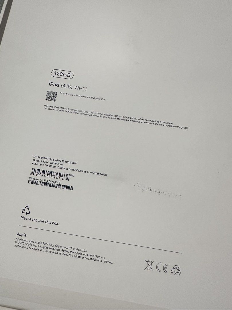 ipad a16 silver (Category: iPad) located in Cavite. Submitted by cdiaaa (Listing ID 1470630105, Image 2). Description: ipad a16 silver 128gb brand new condition activated only but never used 100% battery life complete.