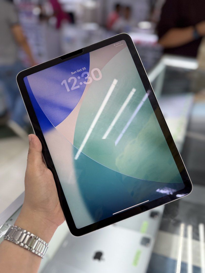 Ipad Air 4 64GB wifi only no issues 99% smooth (Category: iPad) located in San Juan City. Submitted by najihahtelecomshop2018 (Listing ID 1470687163, Image 3). Description: Legit Store | Original unit FOR SALE | TRADE / SWAP ▫️INSTALLMENT thru: 🔸Credit Card (straight / installment) 🔸Ggives / Gcredit + 6% interest 🔸Spay Later + 6% interest (RFS: Buy and Sell any kinds of Gadgets) Description: Ipad Air 4 64GB Wifi only No hidden Issues No histor