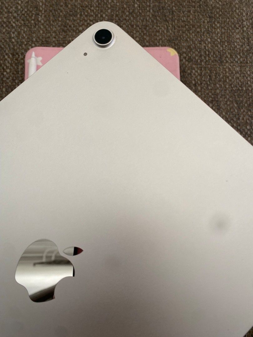 Ipad Air M2 11inch Starlight 256gb (Category: iPad) located in Bulacan. Submitted by retapmoves007 (Listing ID 1470742916, Image 3). Description: Ipad Air M2 11inch Starlight 256gb wifi used 93% Battery health ntc approved package: - Unit - 20 watts adoptee - Braided Lightning Cord - Case - Anker Pen nothing to follow malolos bulacan message me.