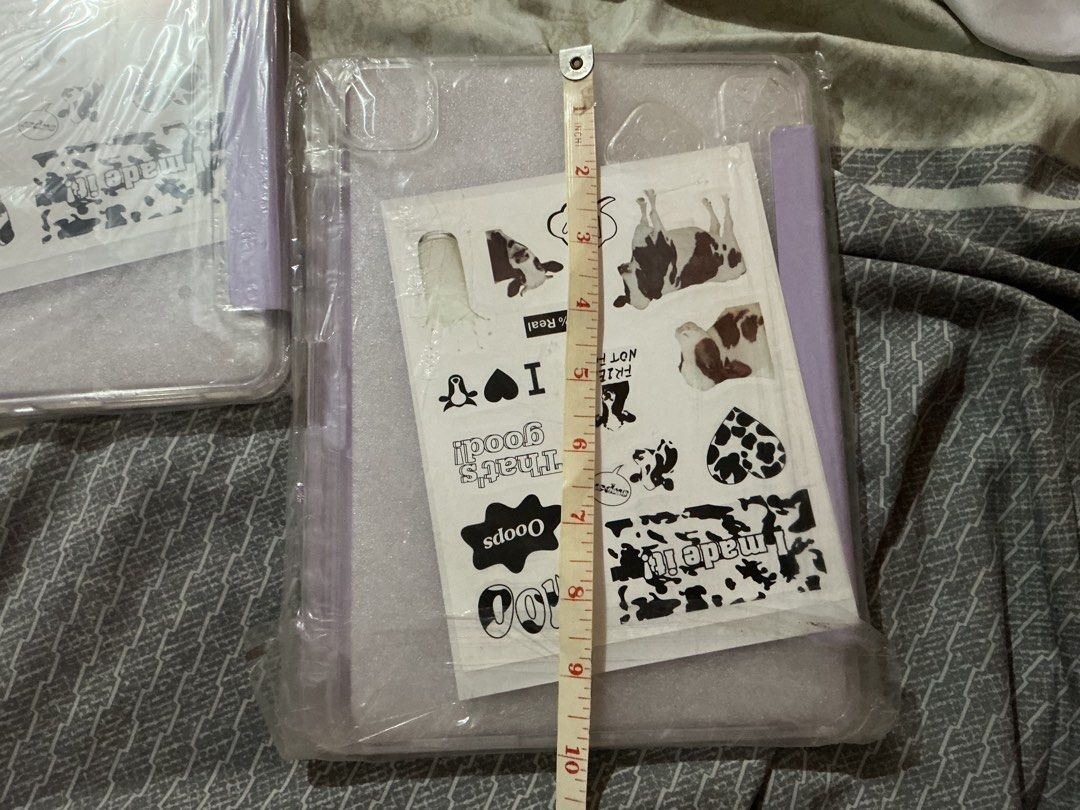 ipad case (Category: Other Stationery & Craft) located in Quezon City. Submitted by matchaluu (Listing ID 1470686078, Image 2). Description: 300 for 2 not sure what model 📍Tanay.