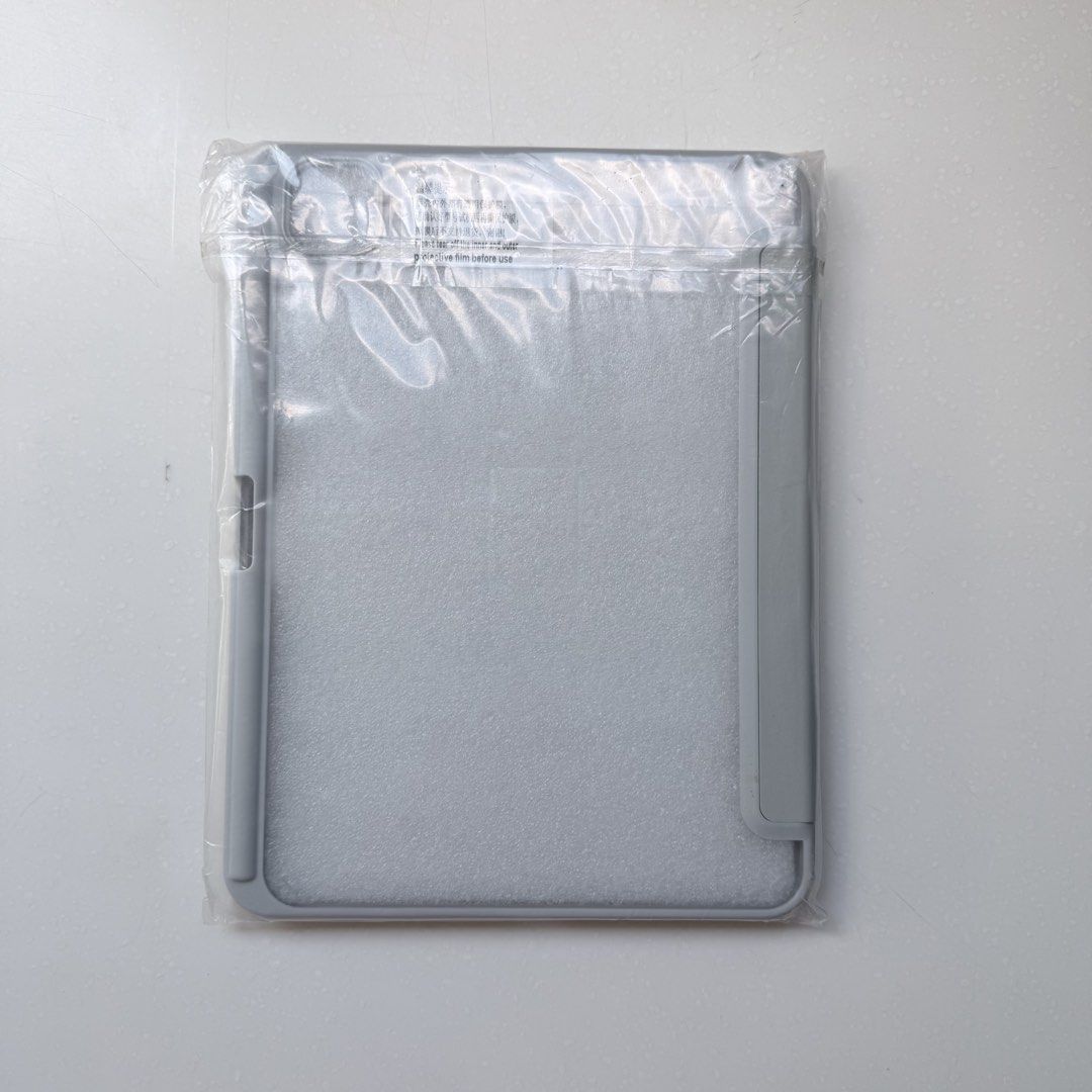 IPad Case Clear Case with Pencil Holder (Category: Cases & Sleeves) located in Muntinlupa City. Submitted by mrsalifestyle (Listing ID 1470585092, Image 2). Description: For: 10th 9th 8th Gen 7th Air 5th 6th M2 4 Pro 11 M4 12.9 .