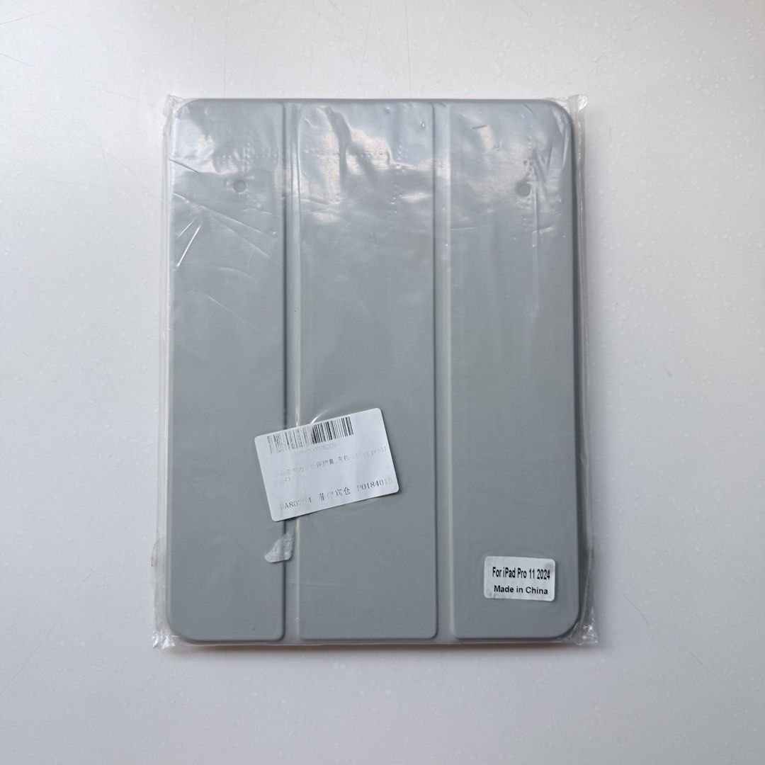 IPad Case Clear Case with Pencil Holder (Category: Cases & Sleeves) located in Muntinlupa City. Submitted by mrsalifestyle (Listing ID 1470585092, Image 1). Description: For: 10th 9th 8th Gen 7th Air 5th 6th M2 4 Pro 11 M4 12.9 .