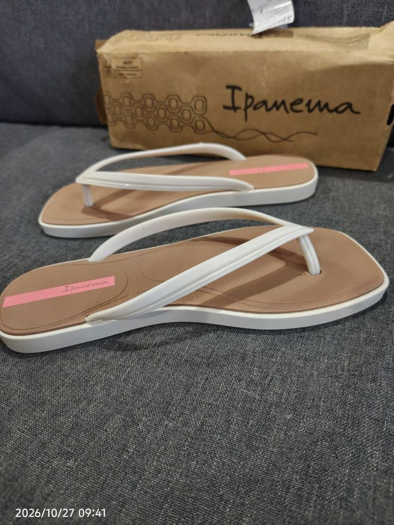 Ipanema Edge Comfy Beige/Brown US 8 (Category: Flats & Sandals) located in Bulacan. Submitted by rheenm04 (Listing ID 1470566297, Image 3). Description: .