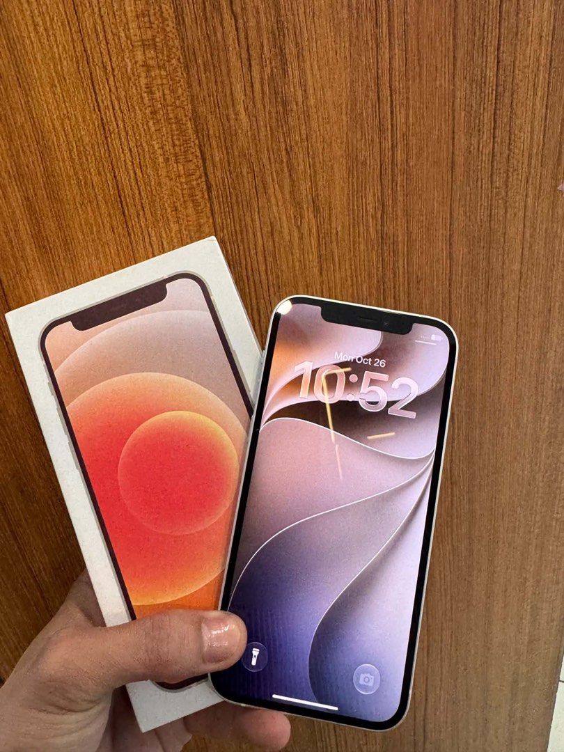 Iphone 12 128gb (Category: iPhone 12 Series) located in Manila. Submitted by allysa023025488 (Listing ID 1470608351, Image 2). Description: For sale only 67% Never been repair.