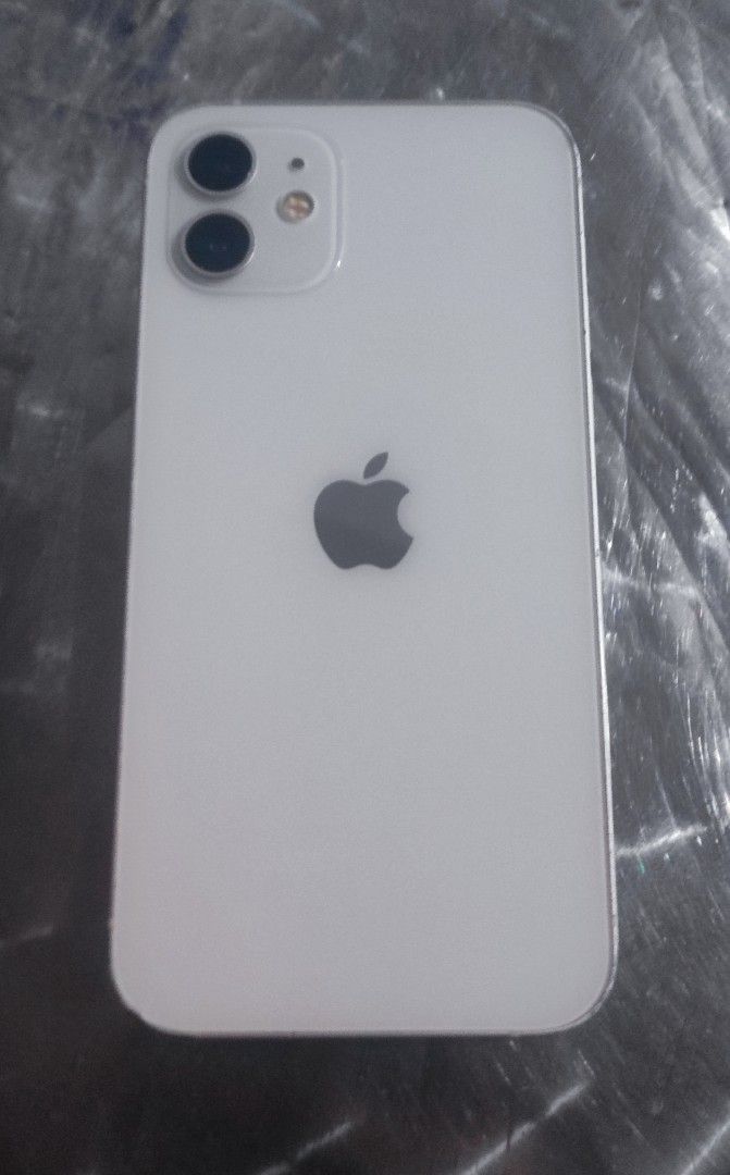 iPhone 12 128gb (Category: iPhone 12 Series) located in Rodriguez. Submitted by biuumk (Listing ID 1470655316, Image 3). Description: 📍9500 pesos MONTALBAN meet-up ✅Orig all parts, bagong palit screen orig din ✅Face id ✅Malinaw both cam ✅90% bat health ✅Unli reset ✅Any sim .