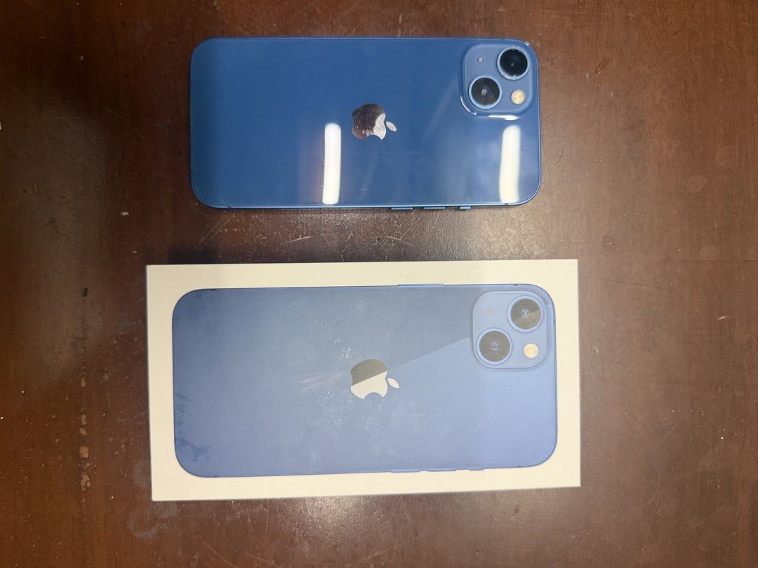 iPhone 13 | 128gb | Factory Unlocked | New Battery (Category: iPhone 13 Series) located in Manila. Submitted by dmax01 (Listing ID 1470576830, Image 2). Description: For Sale ONLY iPhone 13 128gb Factory Unlocked Newly replaced original battery 15k slightly negotiable Low baller will be ignored Direct Buyer only. No Buy and Sell Issue: Minor scratches Comes with: Unit and box RFS: Upgrade Meet up: Marikina QC Maginhawa by schedule Pasig Cainta.