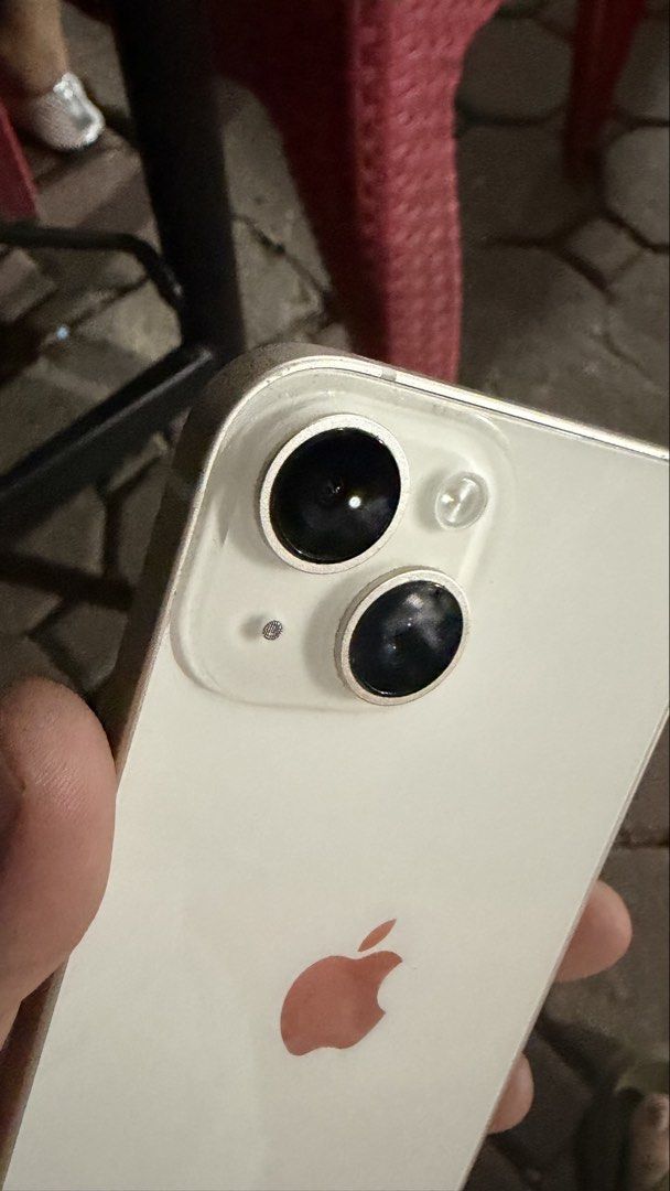 Iphone 14 (Category: iPhone 14 Series) located in Manila. Submitted by grandearth.14a962 (Listing ID 1470659421, Image 3). Description: Iphone 14 128gb Starlight 89%bh Underwarranty W/box and charger No sim restriction No issue Sampaloc, Manila.