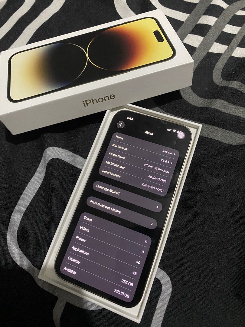iPhone 14 Pro Max 256GB FRESH! (Category: iPhone 14 Series) located in Manila. Submitted by cozart_ (Listing ID 1470724568, Image 2). Description: iPhone 14 Pro Max 256GB ZP/A Local Variant 75BH orig! (normal peak) Truetone✅ Face ID✅ no history of repair unli check unli reset pristine condition unit Inclusions: Orig Box (same serial) 2 Case 28.5k negotiable! pasig loc hmu📩 .